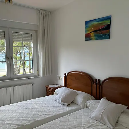 Playa De Estorde Apartment *